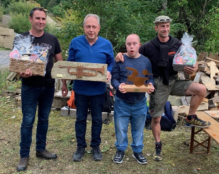 Thumbnail for the post titled: Helferfest im Steinbruch
